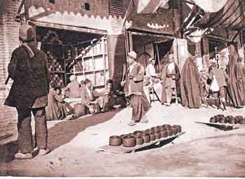 بازارگردی زنان در دوره قاجار